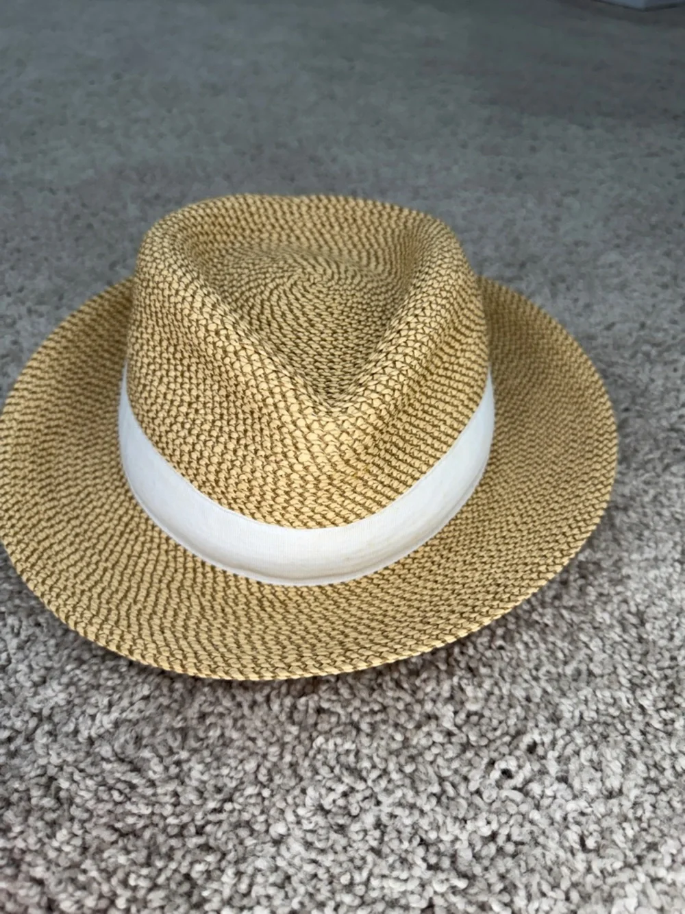 Eric Javits Straw Fedora with Cream Band - Picture 4 of 8